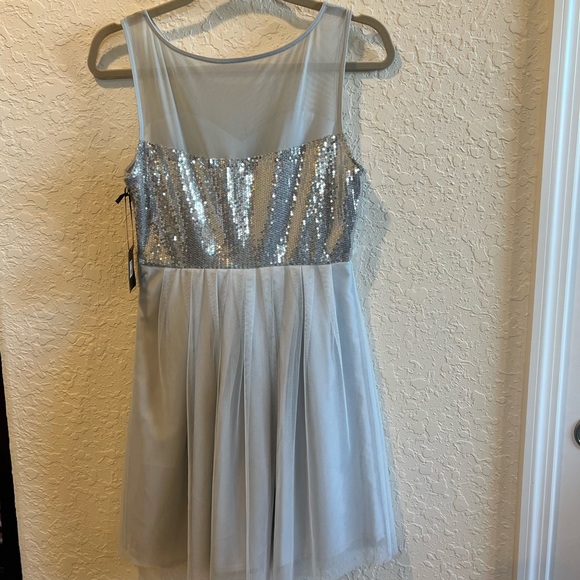 BB Dakota Silver Grey Sequins Mesh Dress - Picture 4 of 16